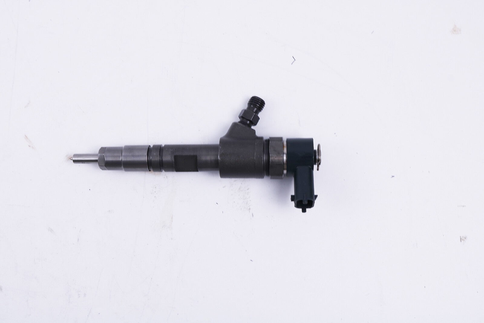 4X New Kubota Fuel Injector 0445110777 1J801-53052 for KX040 L4701 V2403
