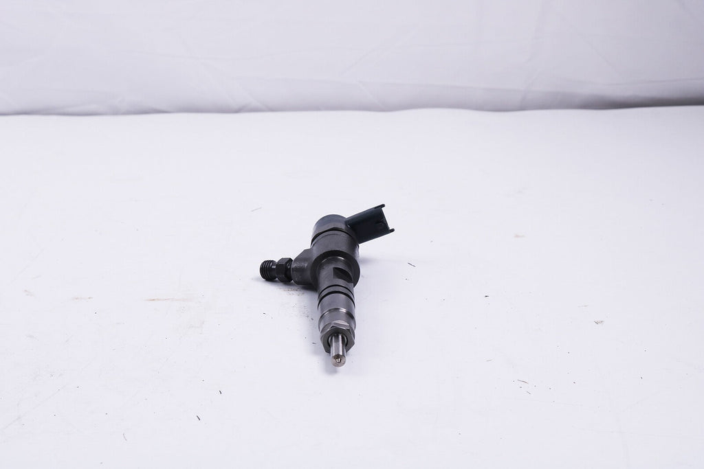 4X New Kubota Fuel Injector 0445110777 1J801-53052 for KX040 L4701 V2403
