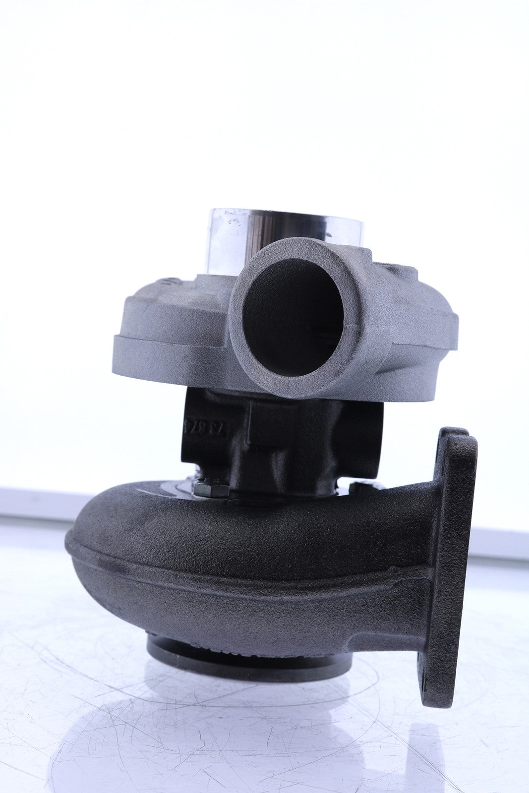 New Turbo RE70036 for John Deere 5303 4520 4720 250 260 Tractors
