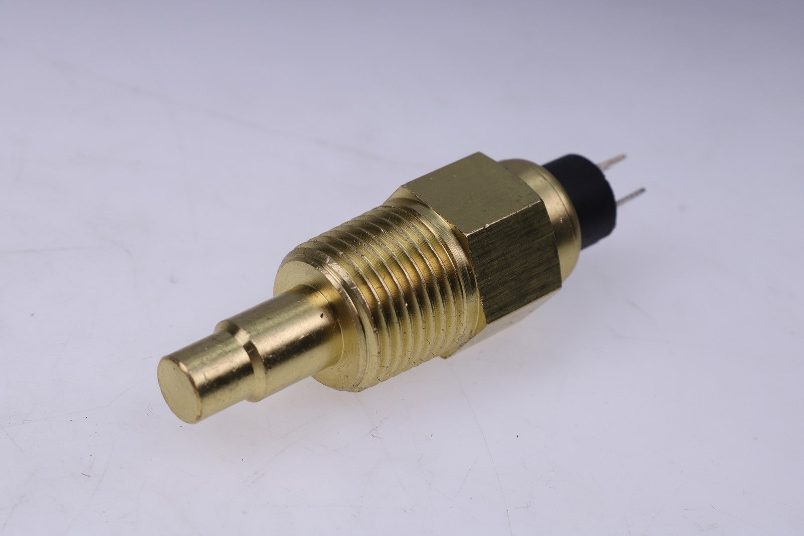 New Water Temperature Sensor 622-817 1/2NPT 103℃ Alarm Switch for FG Wilson