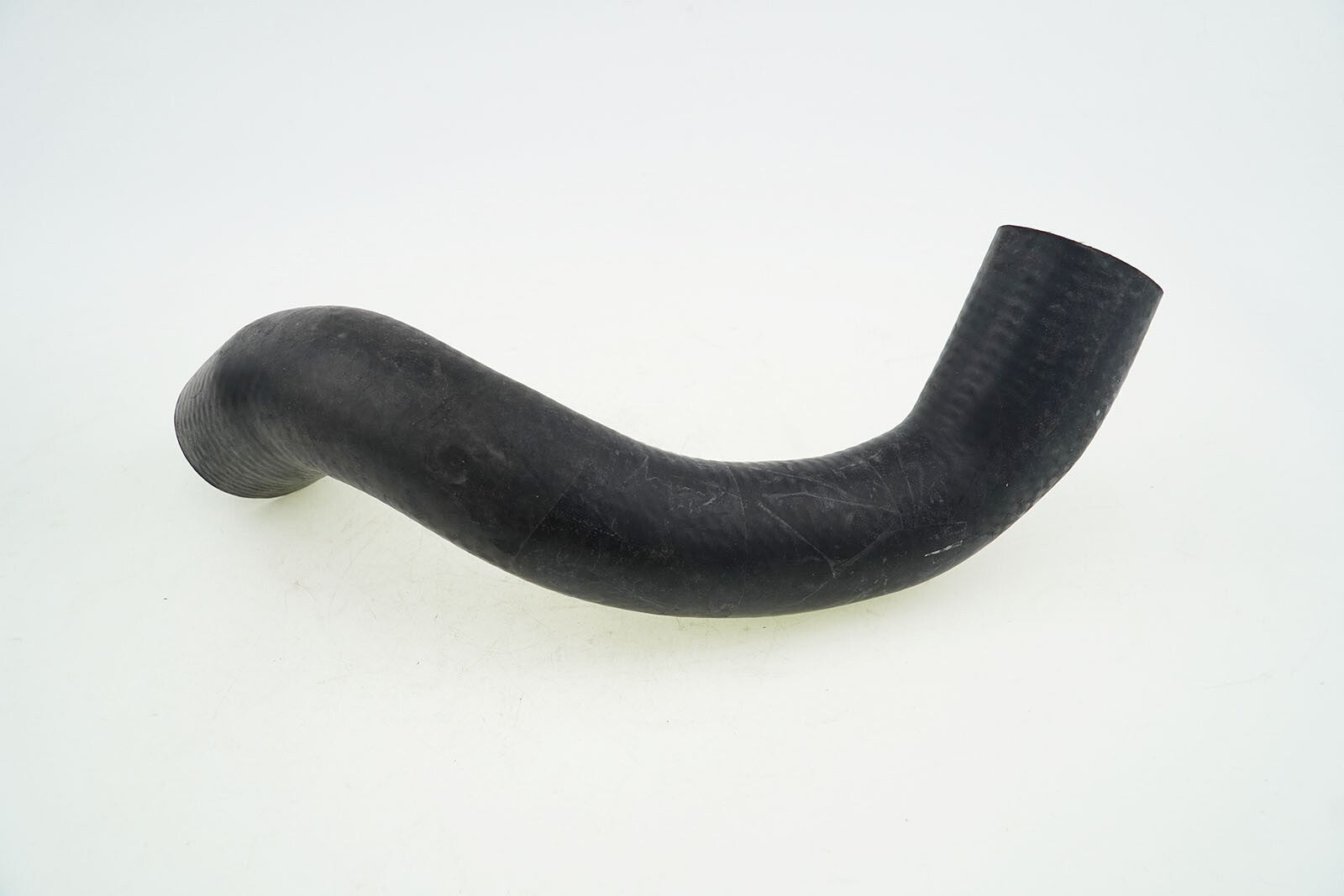 Lower Radiator Hose for Ford 2000 3000 4000 2600 3600 4100 4600 4630 4830