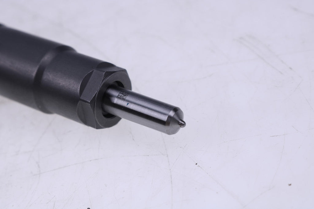 New 7261663 Fuel Injector for Bobcat T740 T750 T770 T870 Doosan D34 Loader