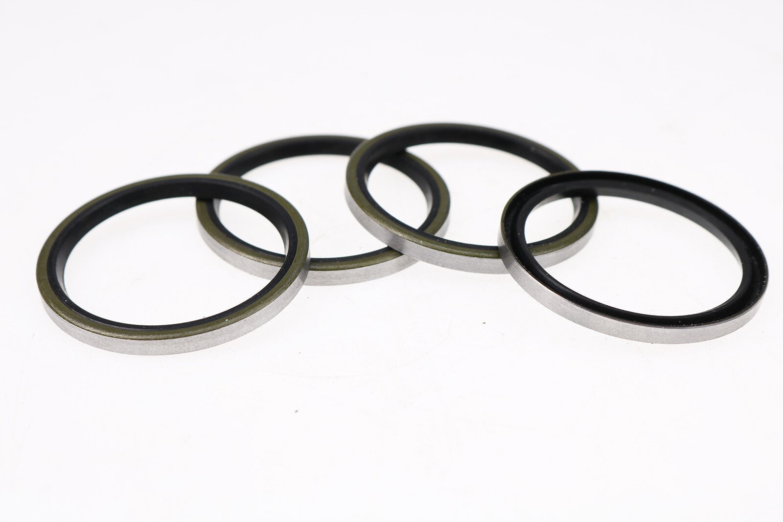 4X Tilt Pivot Pin Seals for Bobcat 553 600 610 611 630 631 T140 T180 T190 T200
