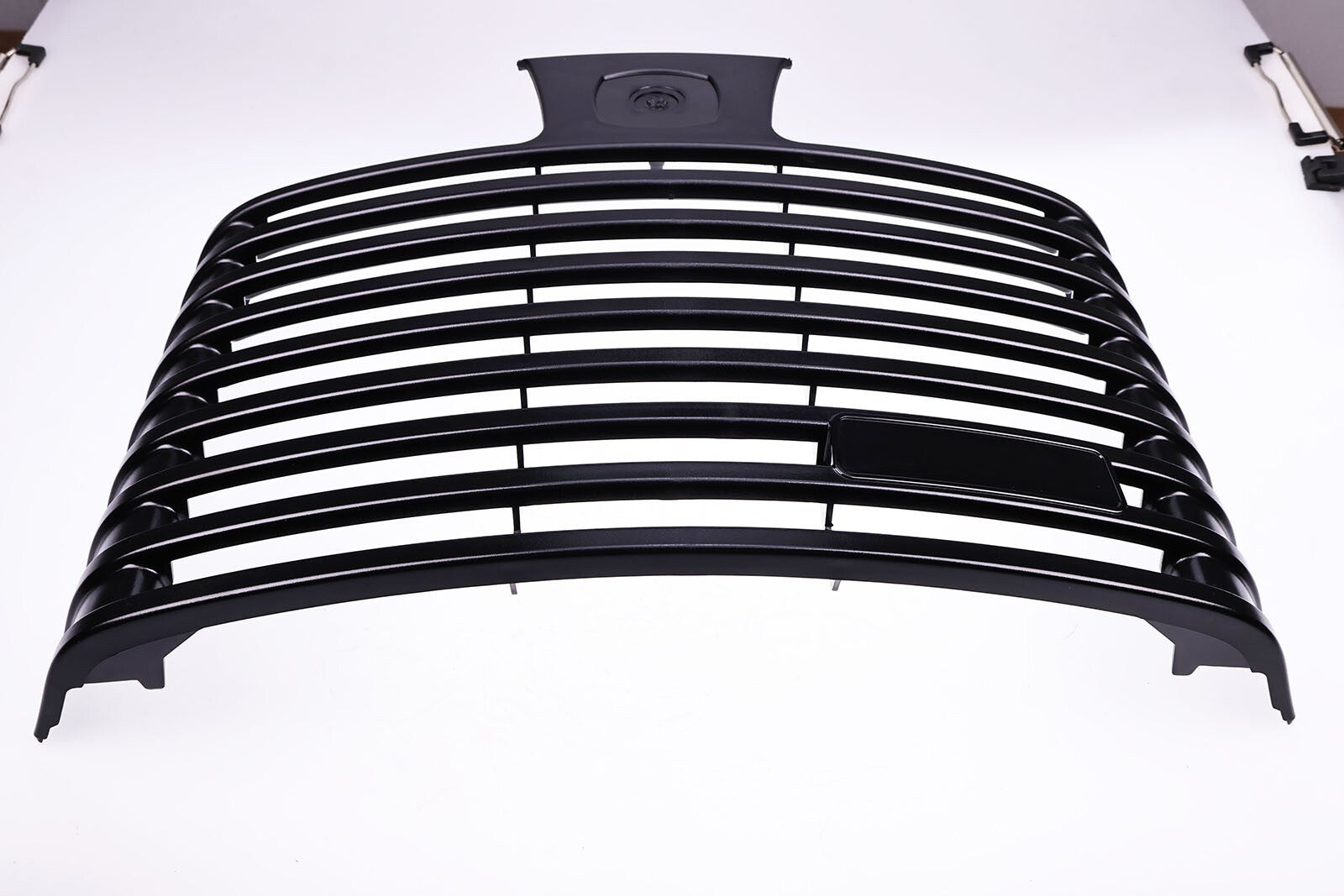John Deere AM131668 Grille for GX325 GX335 GX345 355D 325 335 345 Tractors