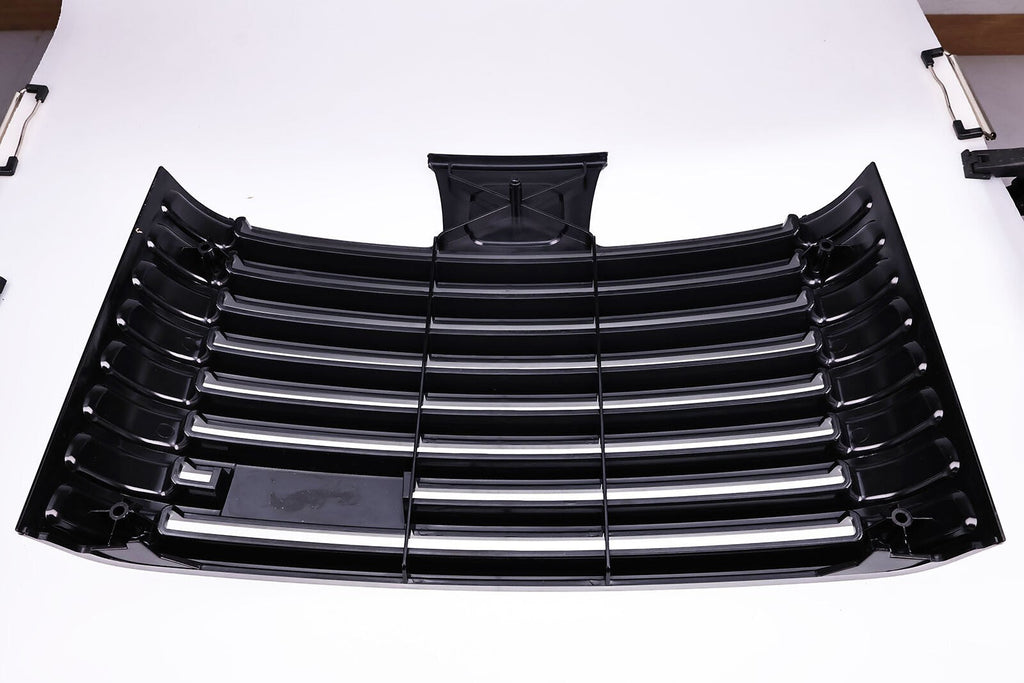 John Deere AM131668 Grille for GX325 GX335 GX345 355D 325 335 345 Tractors