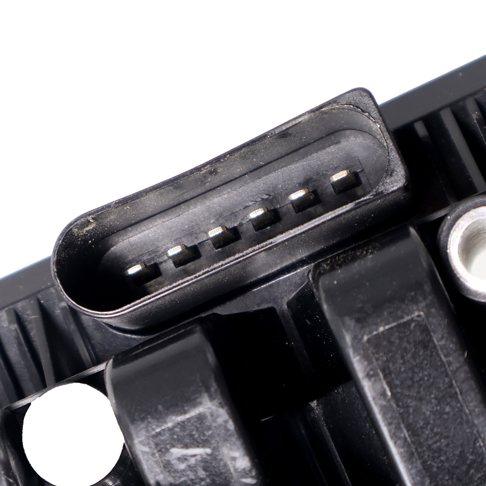 Ignition Coil 06A905097 For VW Jetta Beetle Golf Clasico L4 1.6L 2.0L 98-15 New