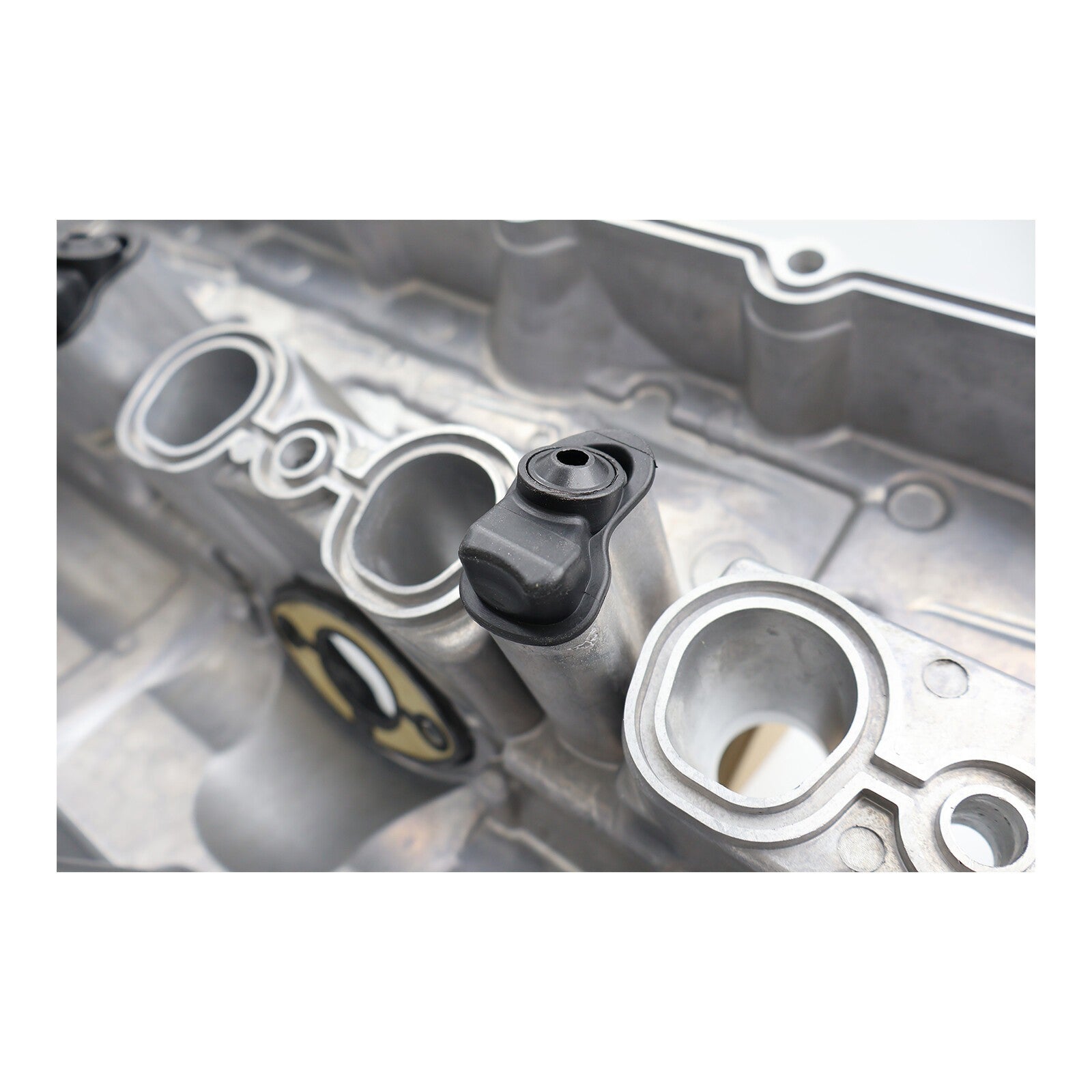 11127552281 Aluminum Valve Cover w/ Gasket & Bolts for BMW X3 X5 Z4 328i 06-13