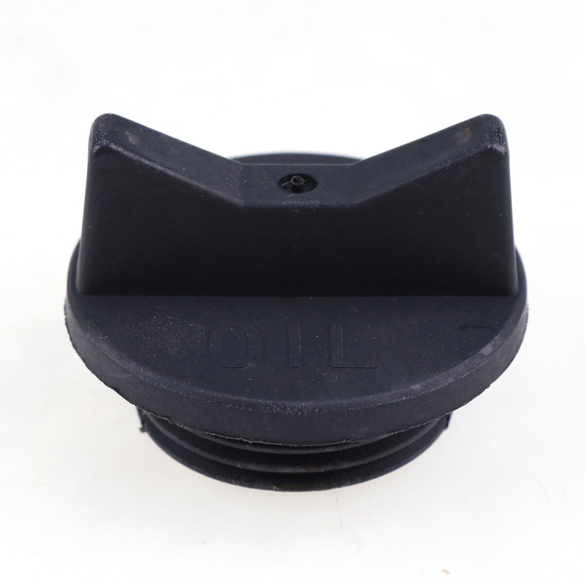 Oil Fuel Cap 15221-33142 15852-33143 For Kubota engine V2203,V2403,V2003,V1903