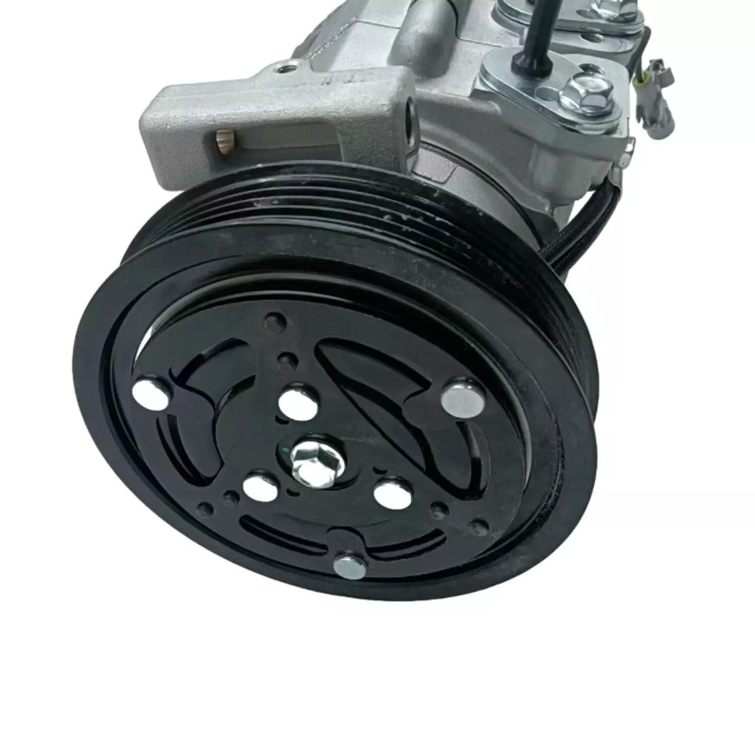 10S11C A/C Compressor E00717751D1 for Mahindra Tractor 7060