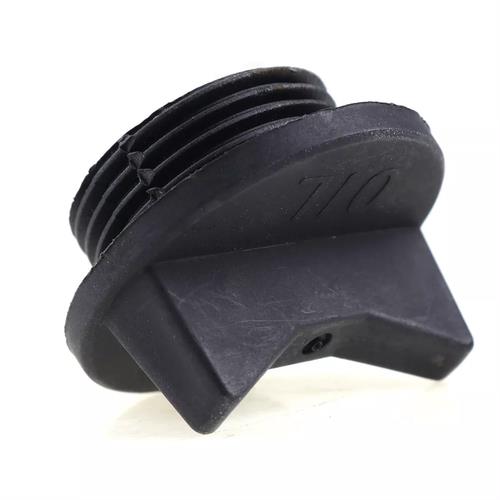 Oil Fuel Cap 15852-33140 For Kubota D650 D750 D850 D950 V1100 V1200 Engine