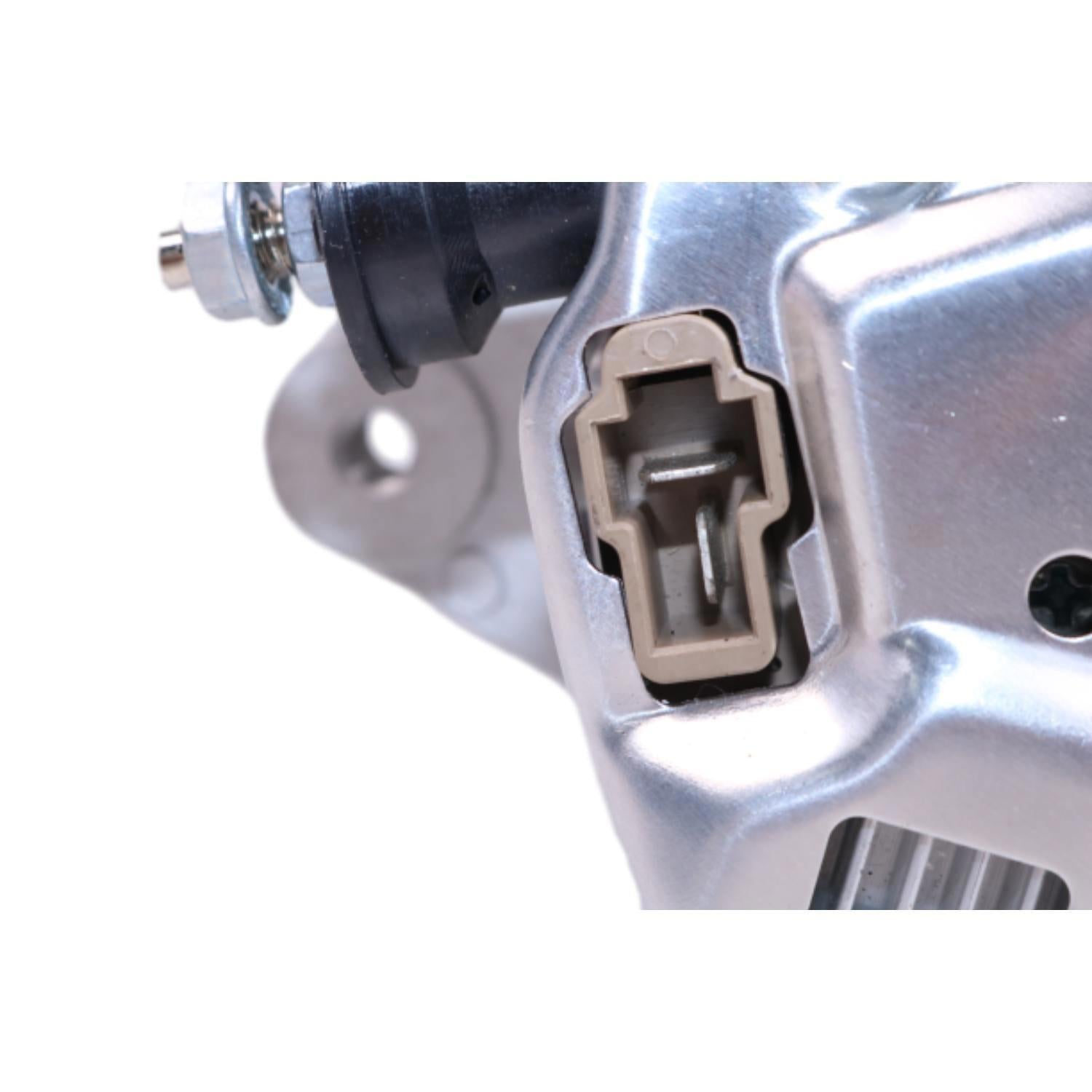 12V Alternator T1065-15682 101211-3780 101211-3781 for Kubota V2203 V2403 L5240