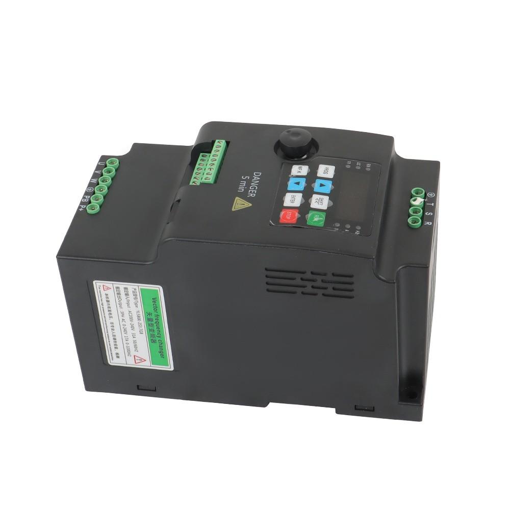 220V Variable Frequency Drive Inverter Converter 3KW 4HP 1 To 3 Phase VFD
