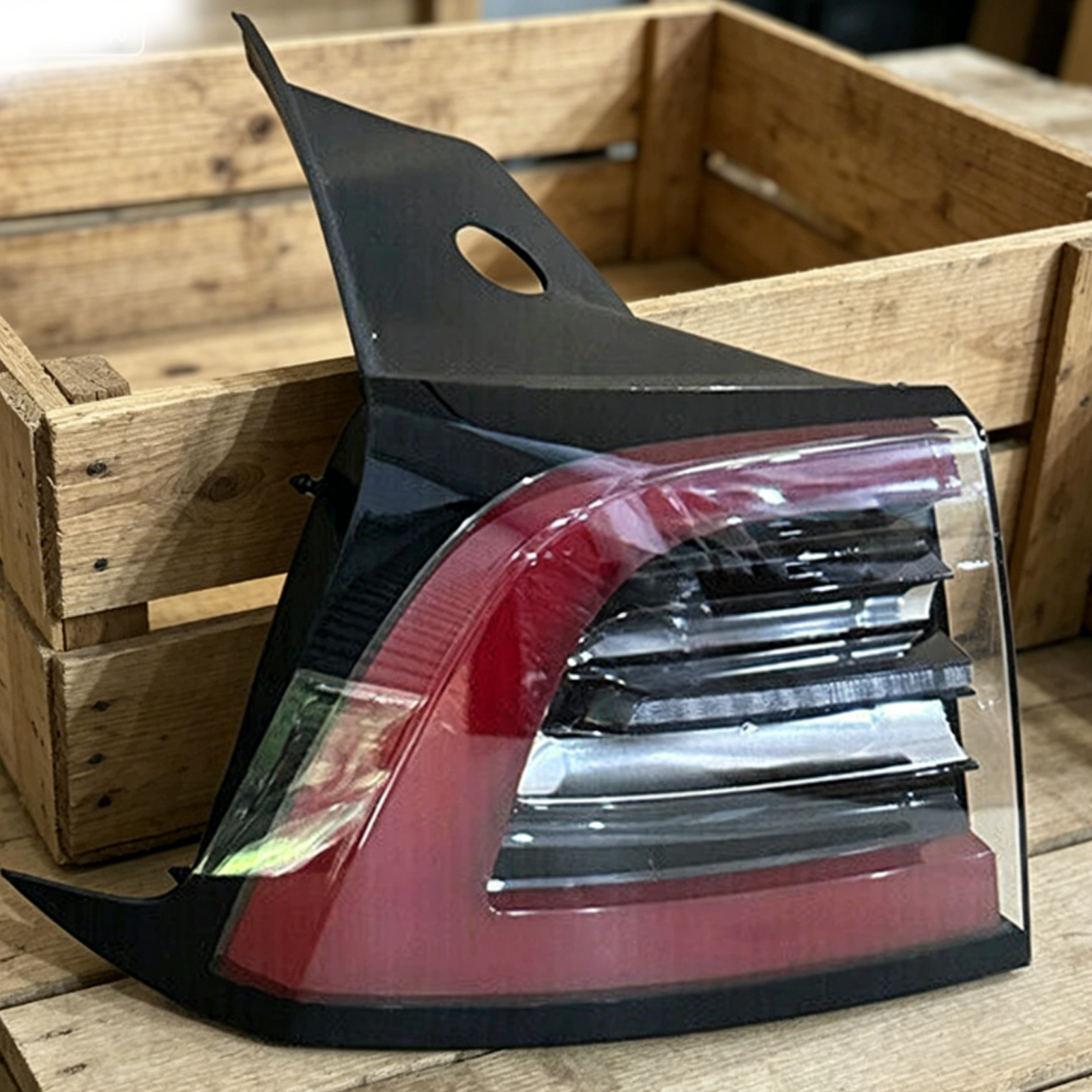 LED Outer Rear Tail light Lamp Left Driver Side for 2017-2023 for Tesla Model 3